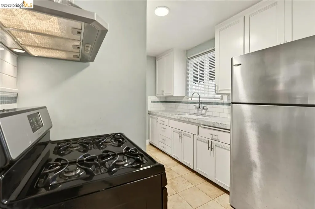 6386 Dana Street Oakland CA 94609