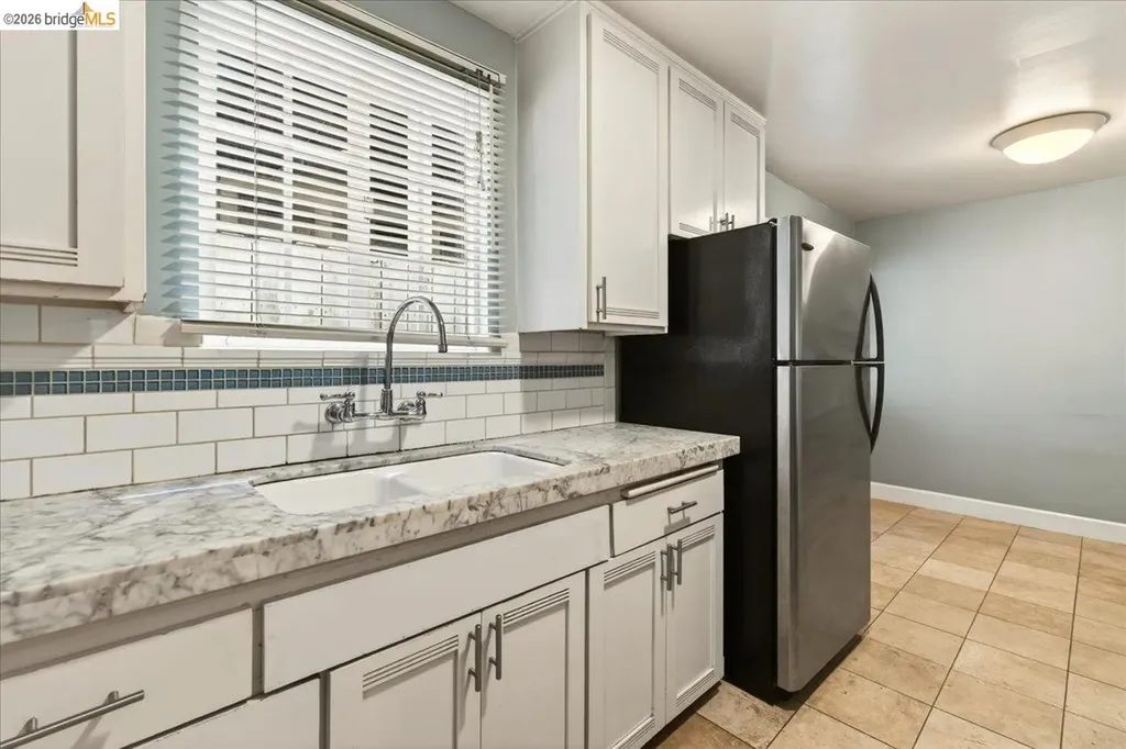 6386 Dana Street Oakland CA 94609