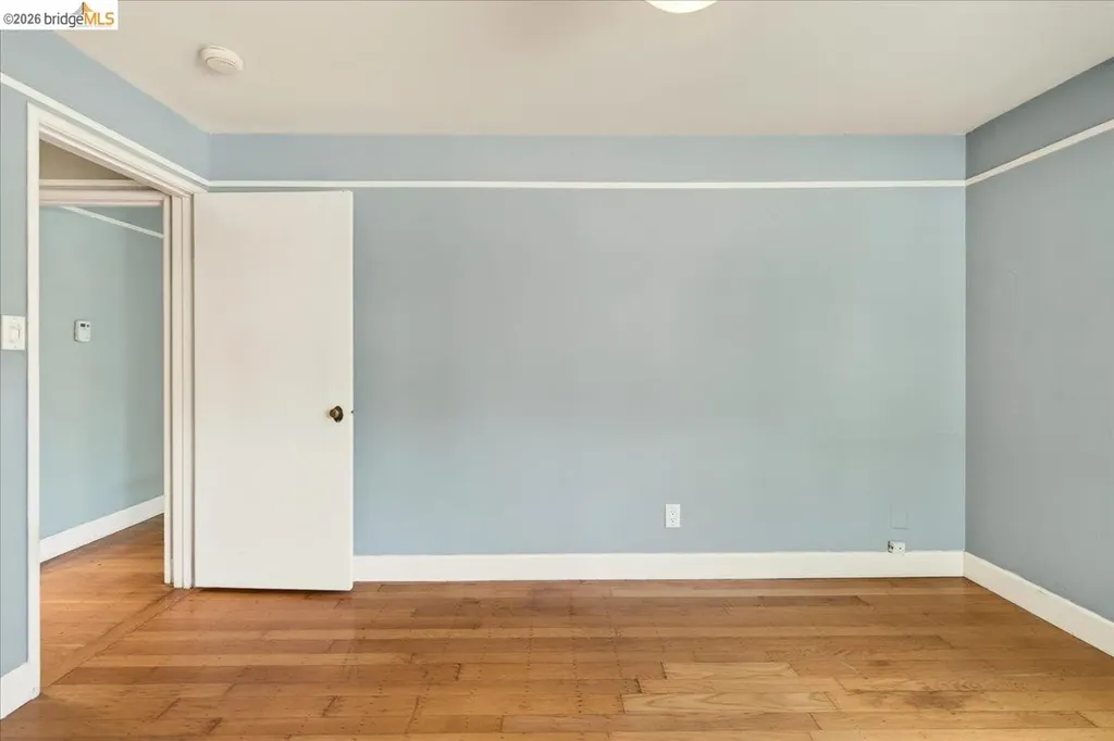 6386 Dana Street Oakland CA 94609