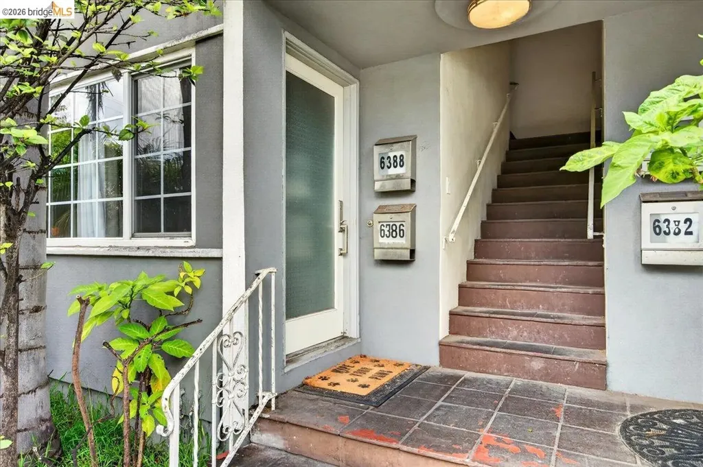 6386 Dana Street Oakland CA 94609