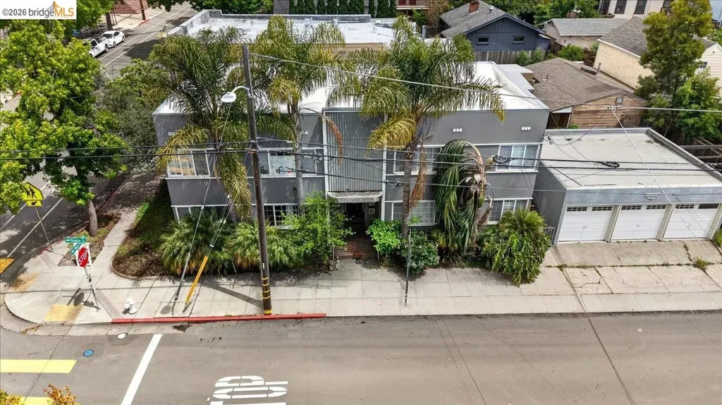 6386 Dana Street Oakland CA 94609