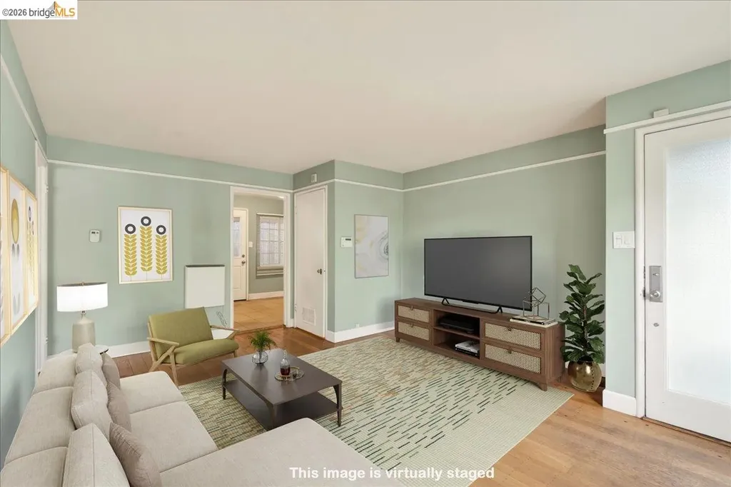 6386 Dana Street Oakland CA 94609