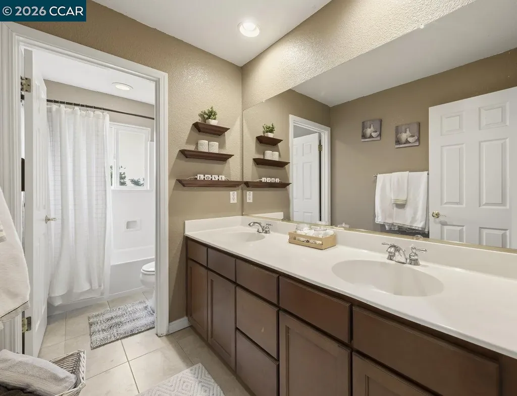 104 Kings Canyon Way Oakley CA 94561