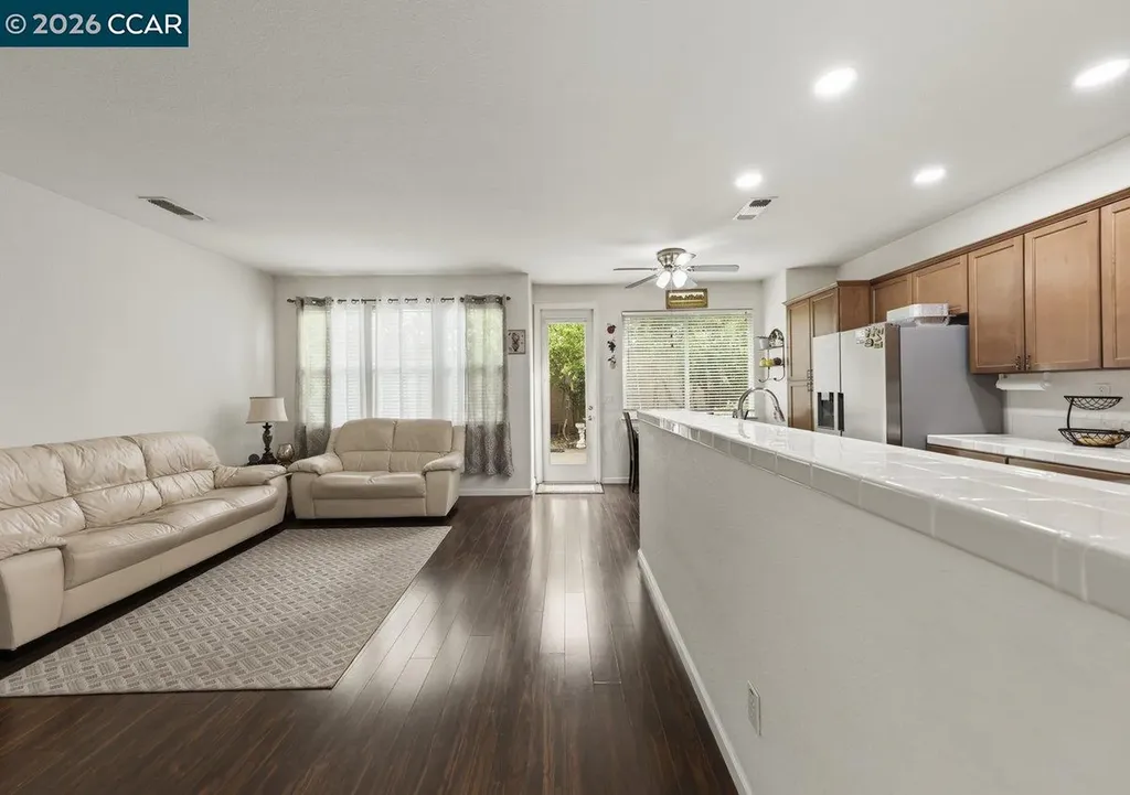 104 Kings Canyon Way Oakley CA 94561