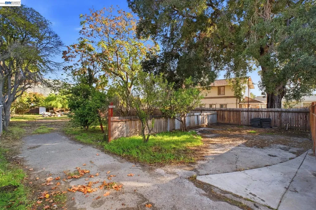 38016 Vallejo Street Fremont CA 94536