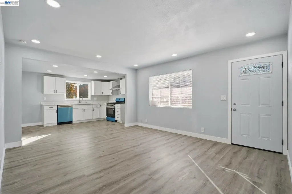 38016 Vallejo Street Fremont CA 94536