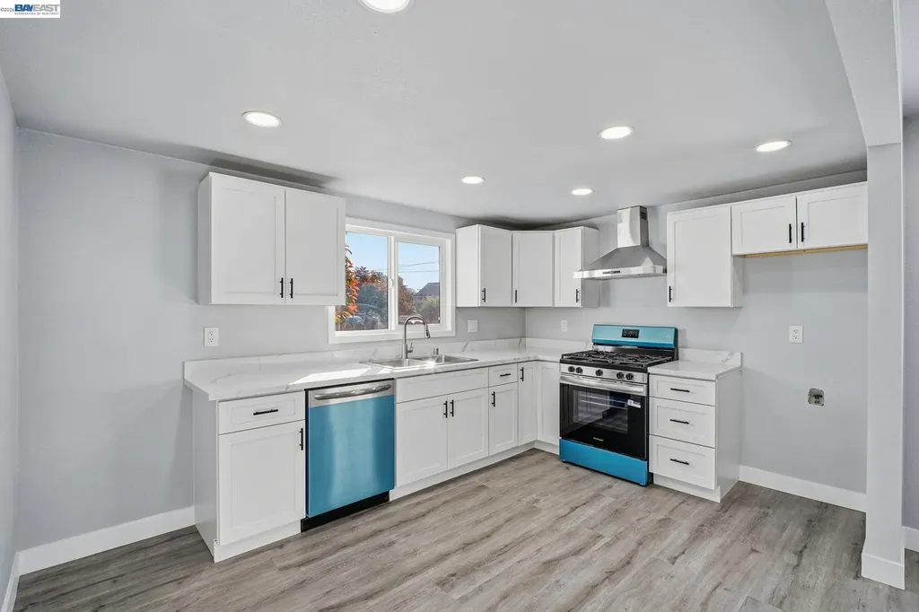 38016 Vallejo Street Fremont CA 94536