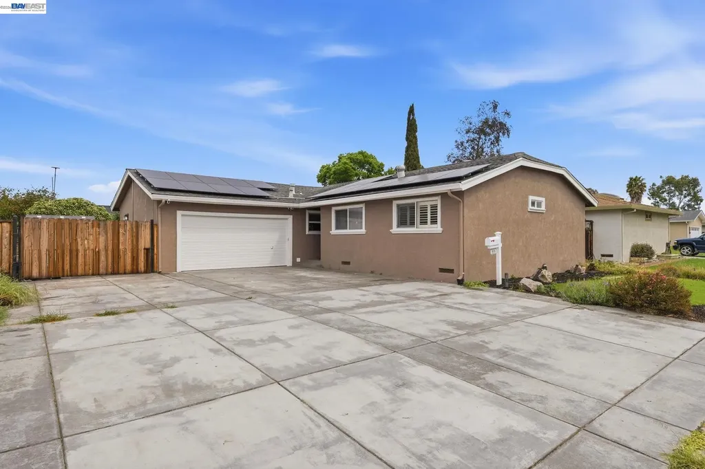 5616 Crestmont Avenue Livermore CA 94551
