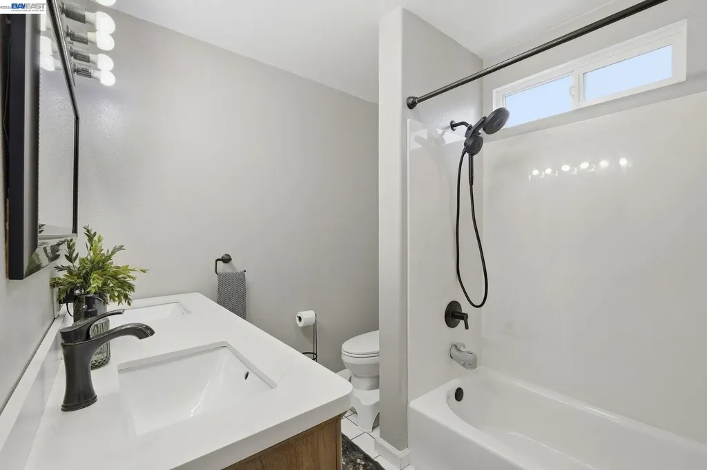 5616 Crestmont Avenue Livermore CA 94551