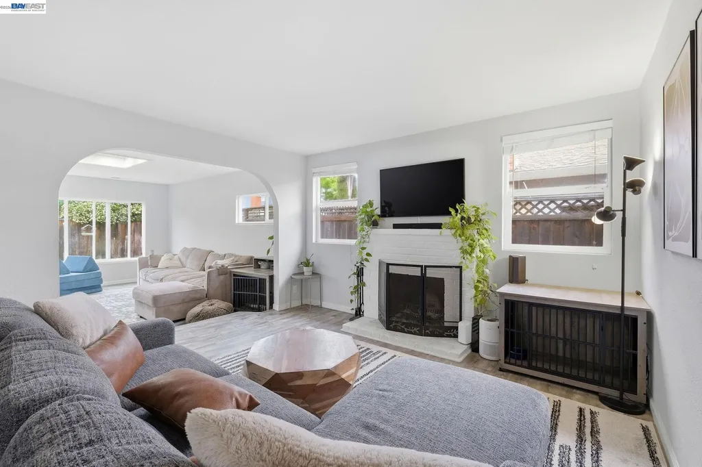 5616 Crestmont Avenue Livermore CA 94551