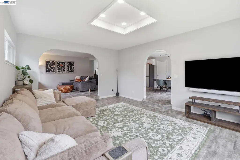 5616 Crestmont Avenue Livermore CA 94551