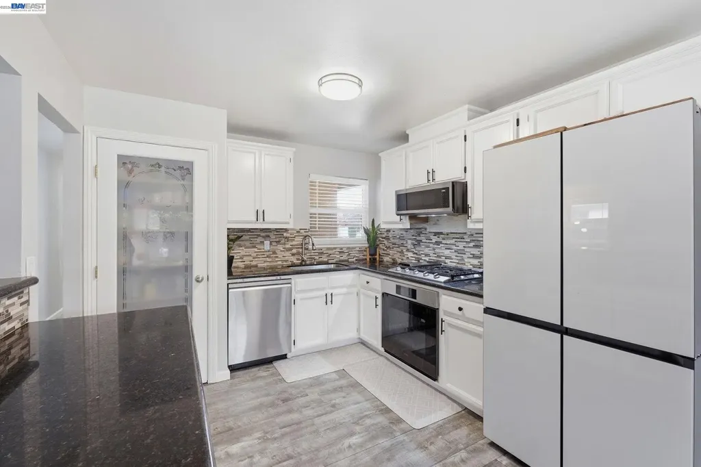 5616 Crestmont Avenue Livermore CA 94551
