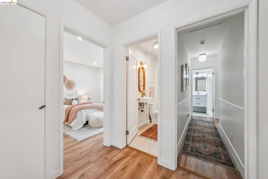 3056 Roxbury Avenue Oakland CA 94605