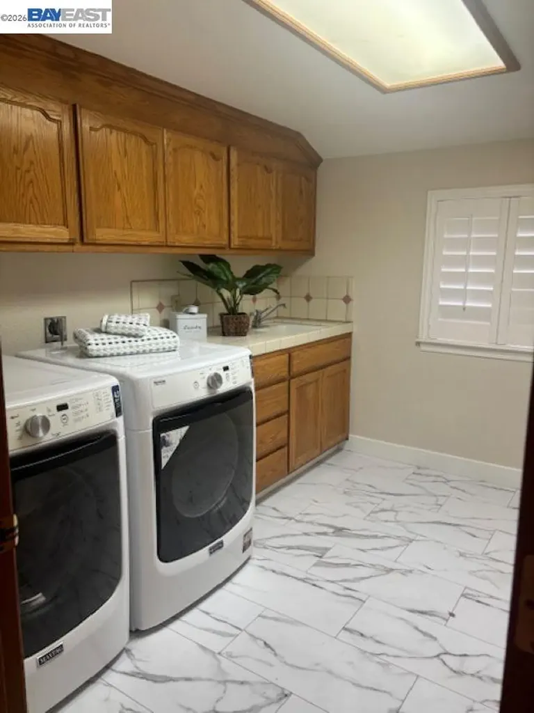 38631 Kimbro Street Fremont CA 94536