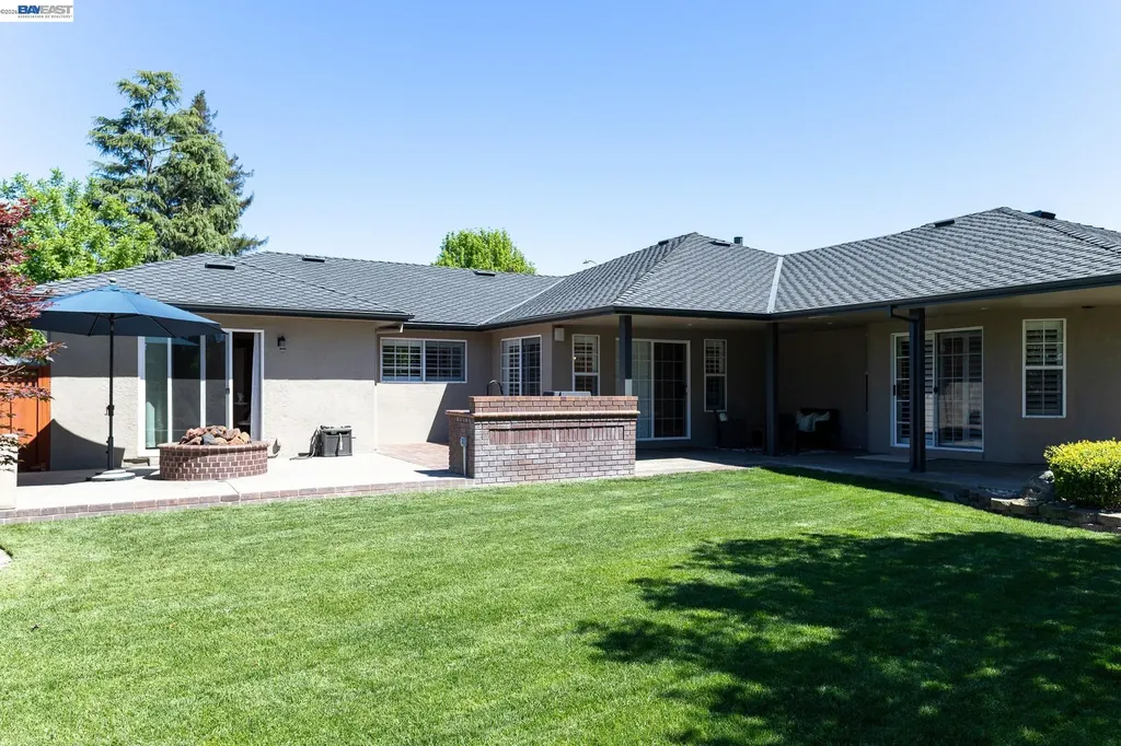38631 Kimbro Street Fremont CA 94536