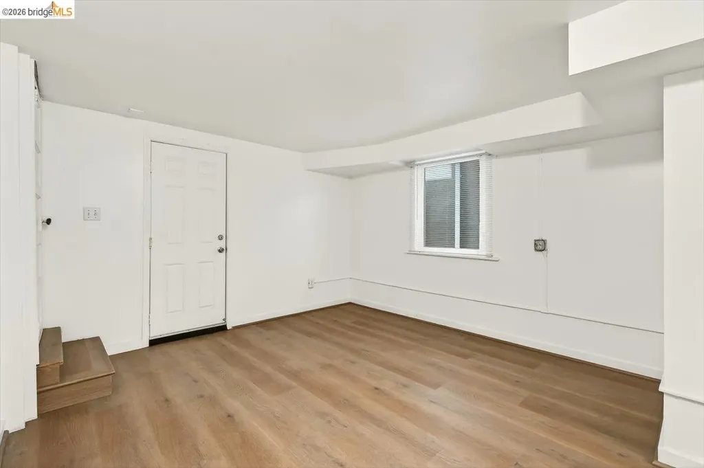 1070 Aileen Street Oakland CA 94608