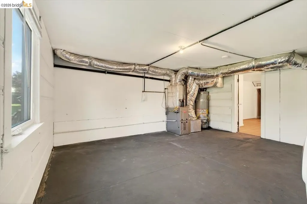1070 Aileen Street Oakland CA 94608