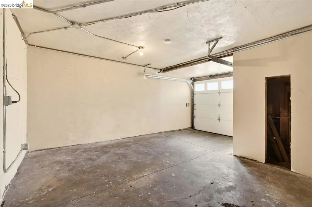 1070 Aileen Street Oakland CA 94608
