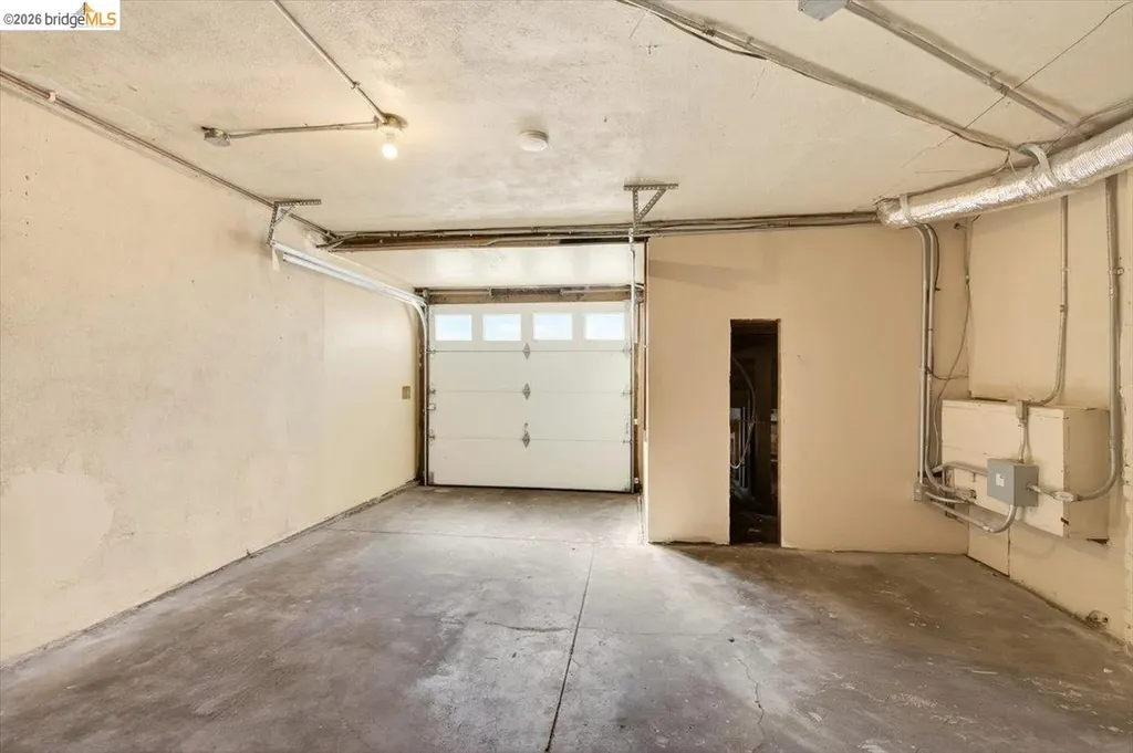 1070 Aileen Street Oakland CA 94608