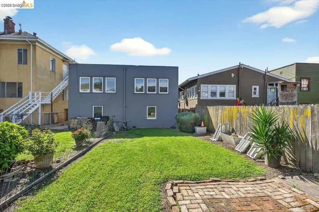 1070 Aileen Street Oakland CA 94608