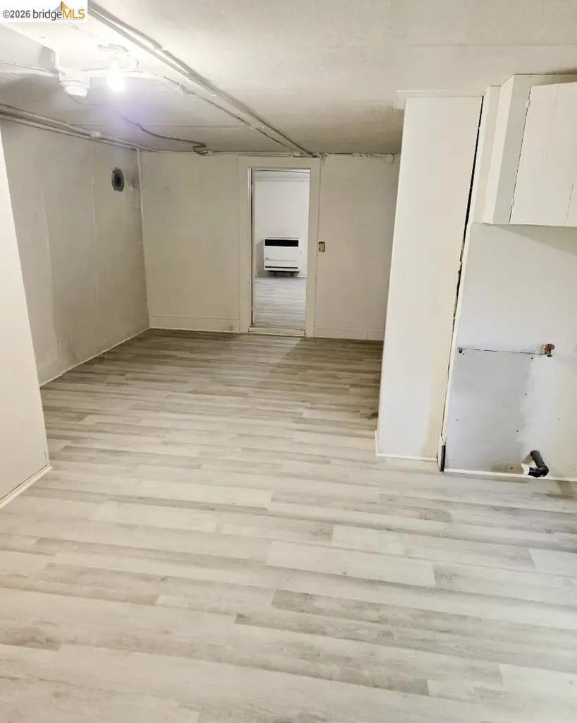 1070 Aileen Street Oakland CA 94608
