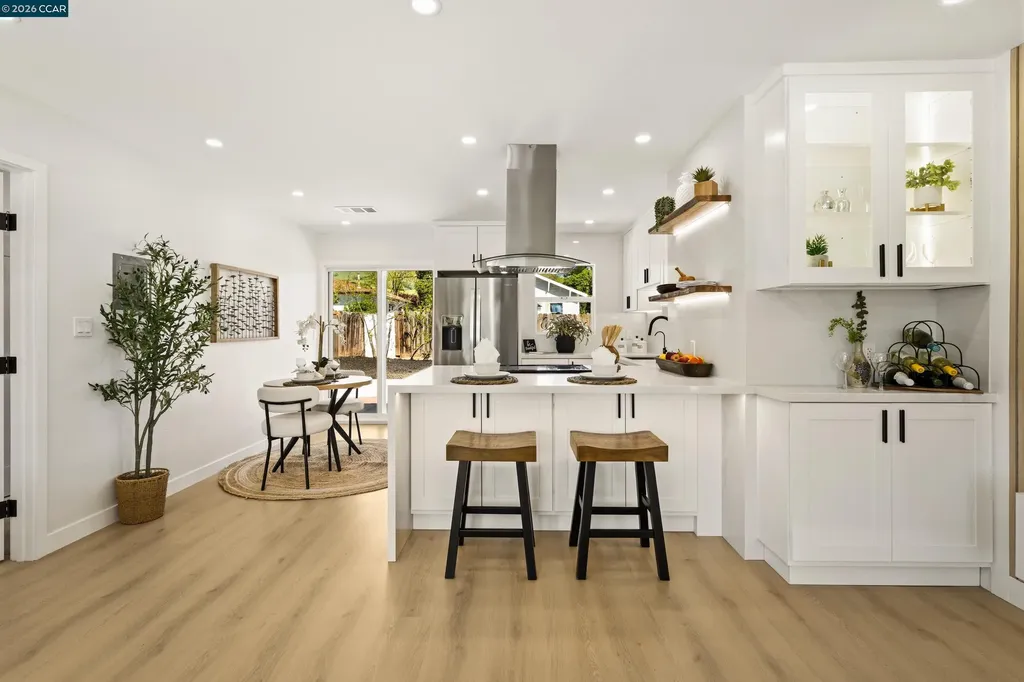 33652 4th Street Union City CA 94587
