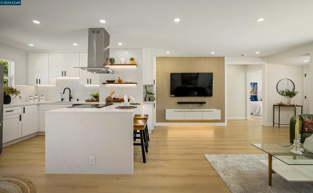 33652 4th Street Union City CA 94587