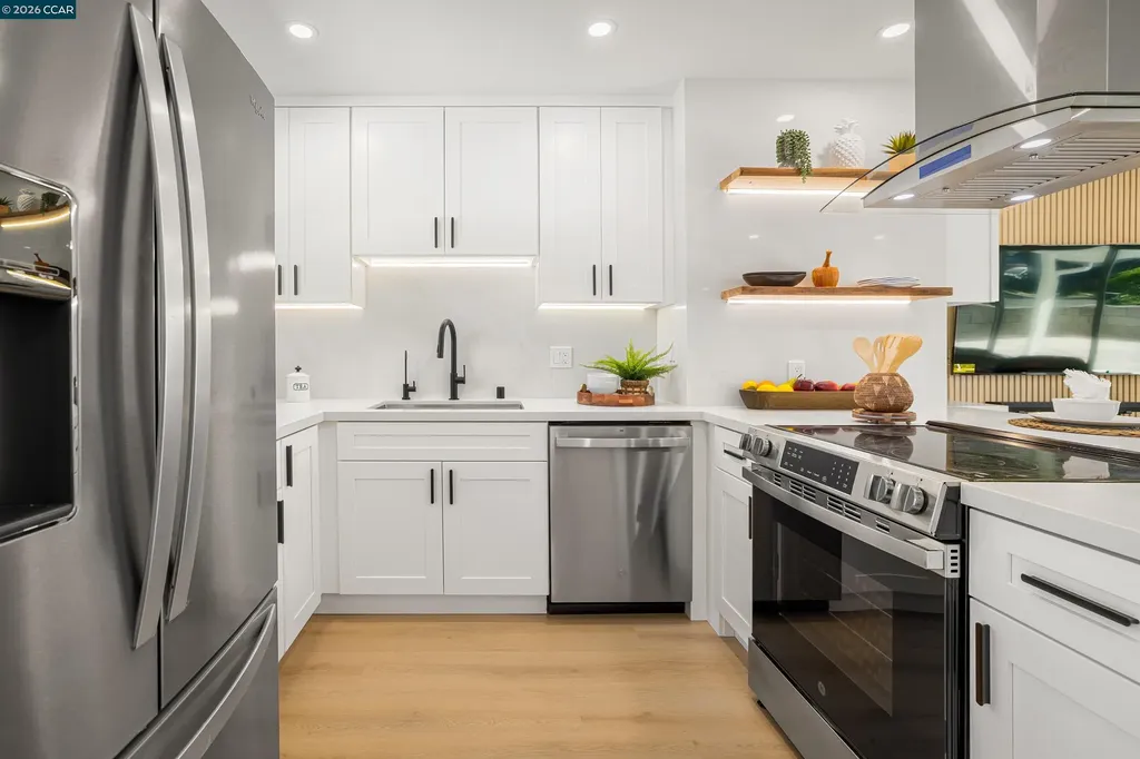 33652 4th Street Union City CA 94587