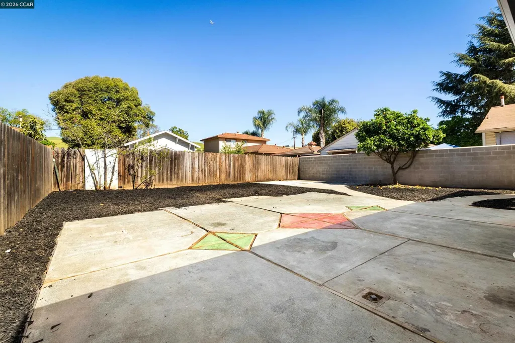 33652 4th Street Union City CA 94587