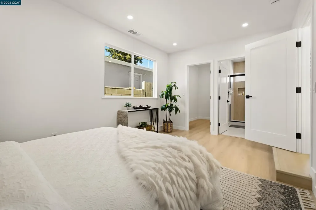 33652 4th Street Union City CA 94587
