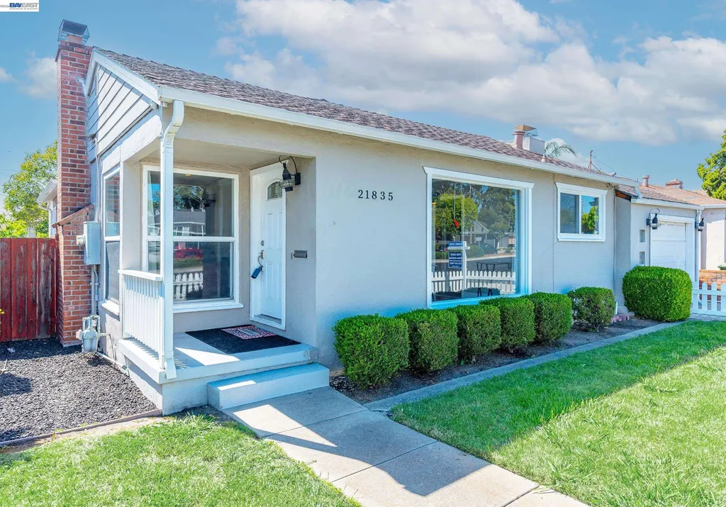 21835 Redwood Road Castro Valley CA 94546