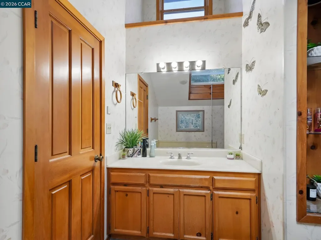 2000 Curry Canyon Road Clayton CA 94517