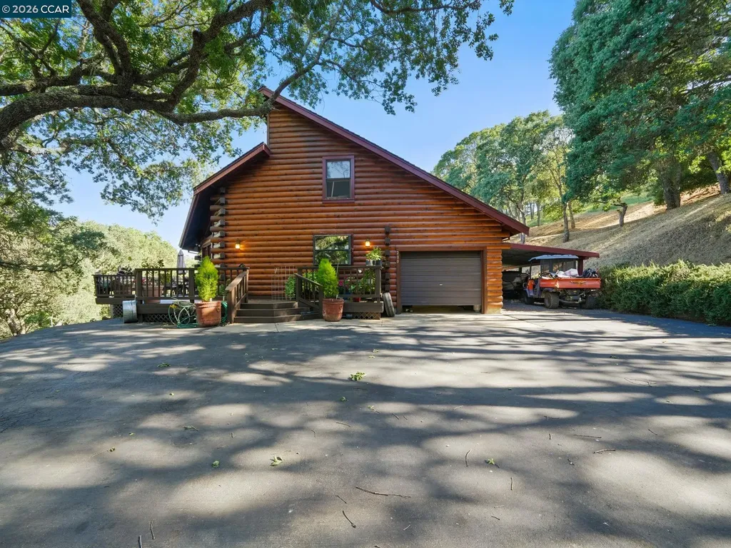 2000 Curry Canyon Road Clayton CA 94517
