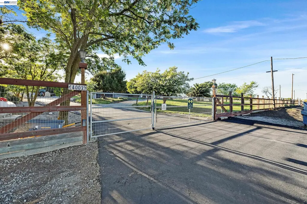 4002 Dyer Road Livermore CA 94551