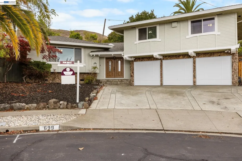 699 Fiesta Place Hayward CA 94544