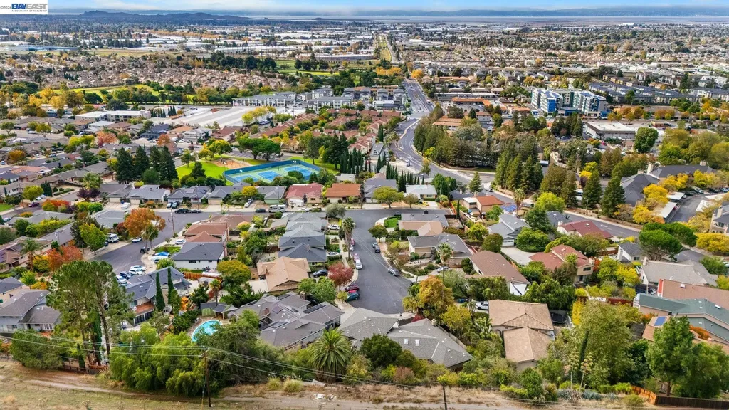 699 Fiesta Place Hayward CA 94544