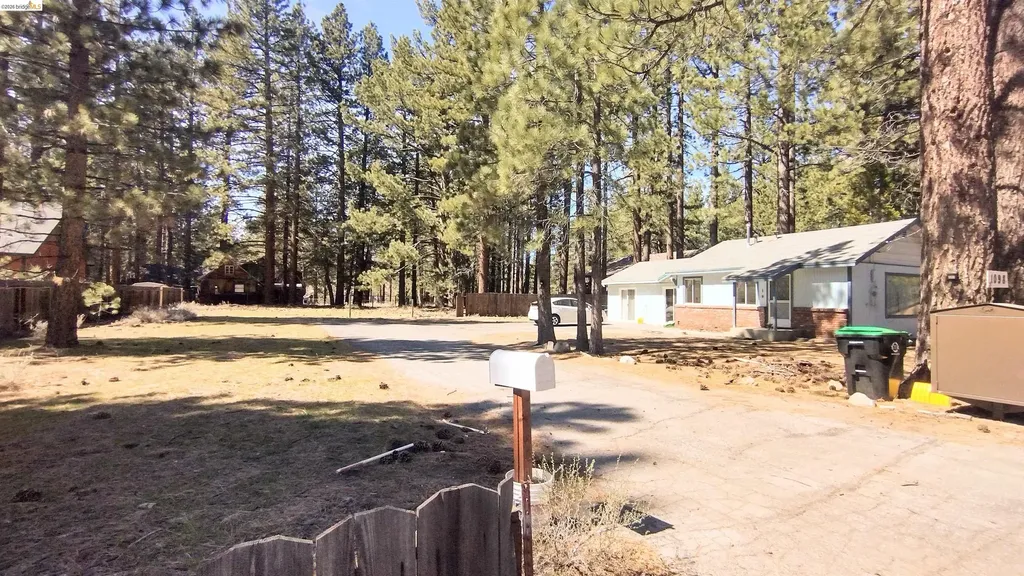 1098 4th Street South Lake Tahoe CA 96150