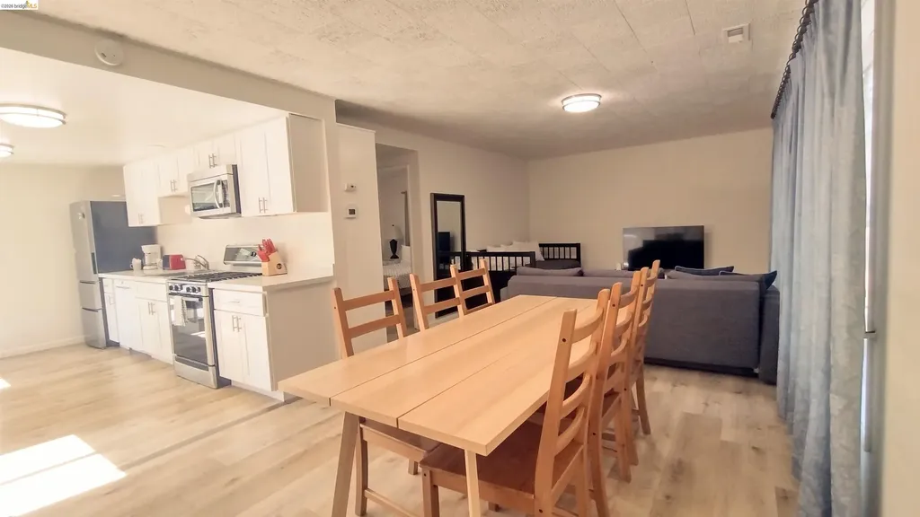 1098 4th Street South Lake Tahoe CA 96150
