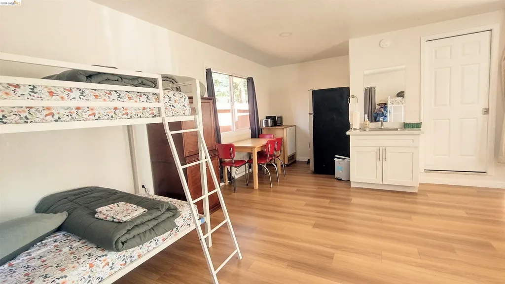 1098 4th Street South Lake Tahoe CA 96150