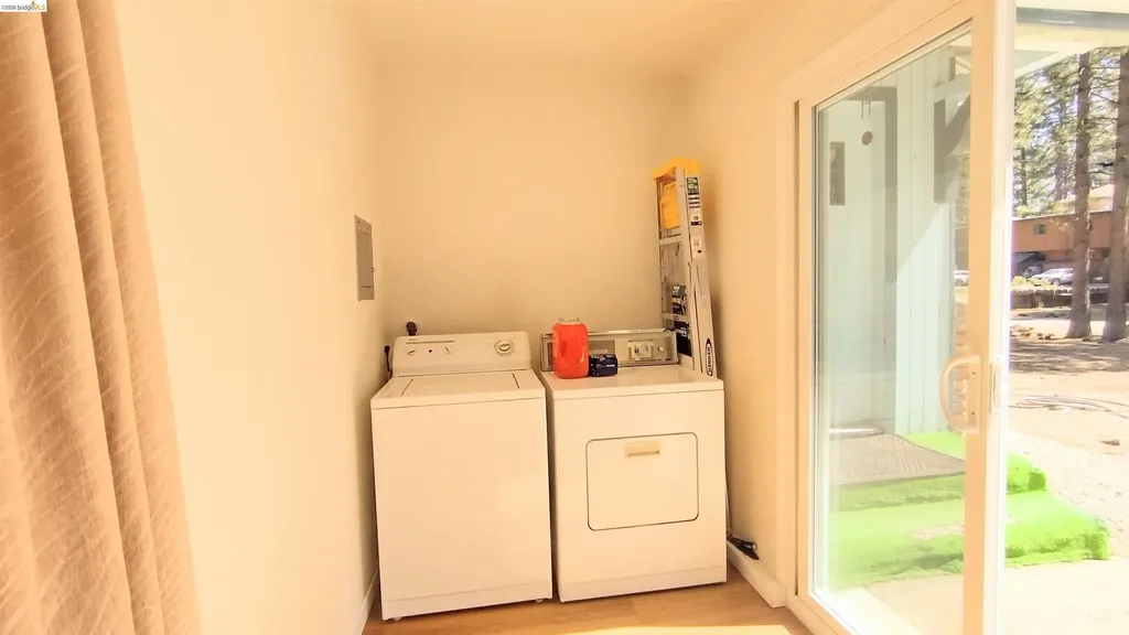 1098 4th Street South Lake Tahoe CA 96150
