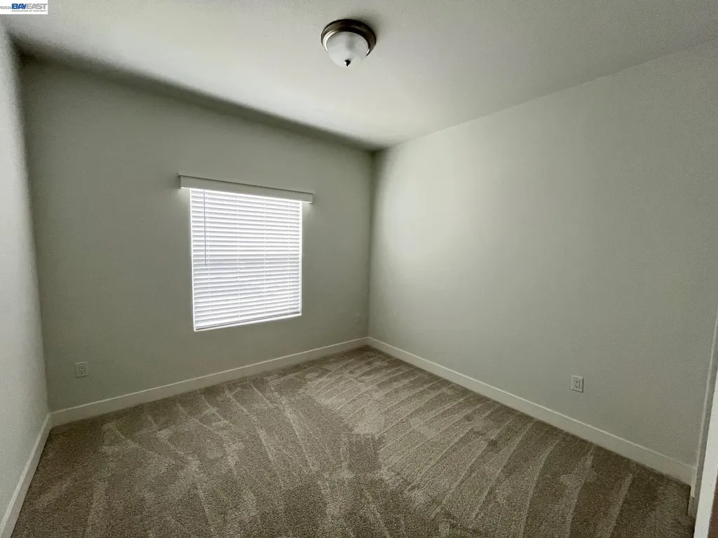 1422 Salamanca Avenue Hayward CA 94544