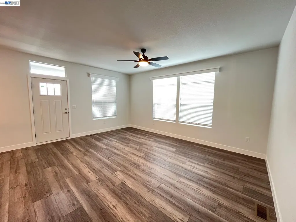 1422 Salamanca Avenue Hayward CA 94544