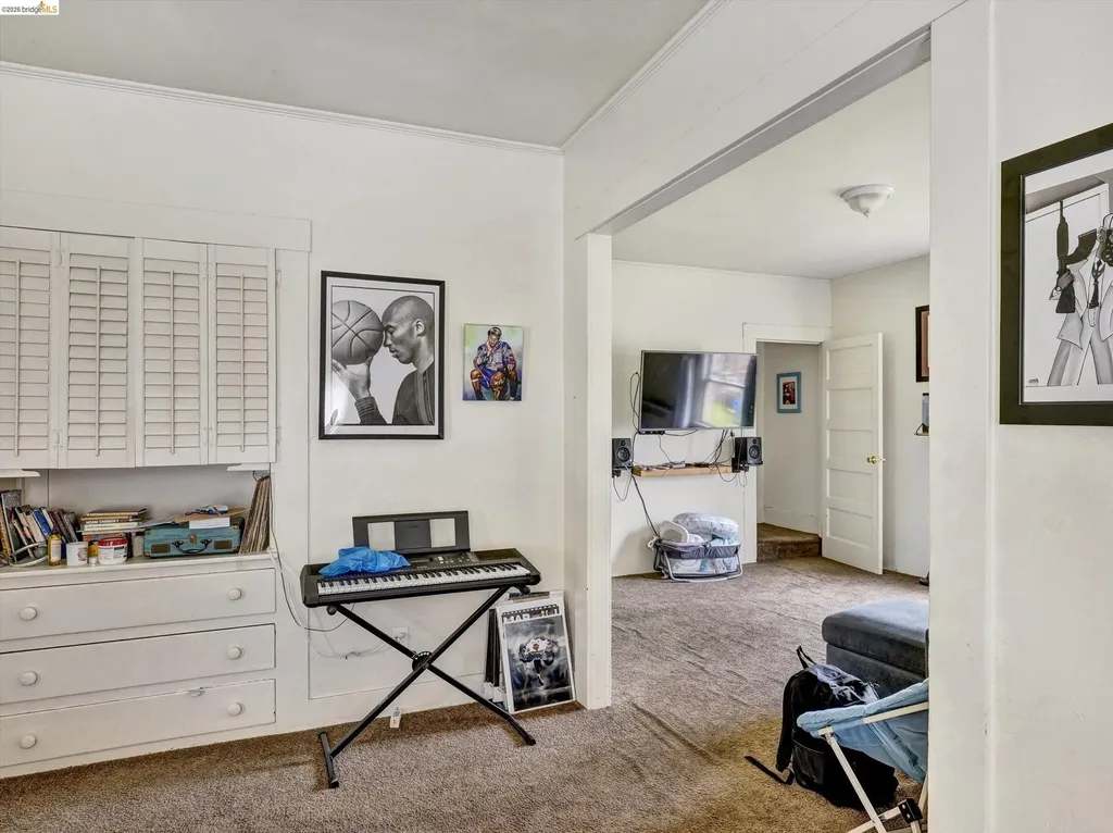 820 52nd Street Oakland CA 94608