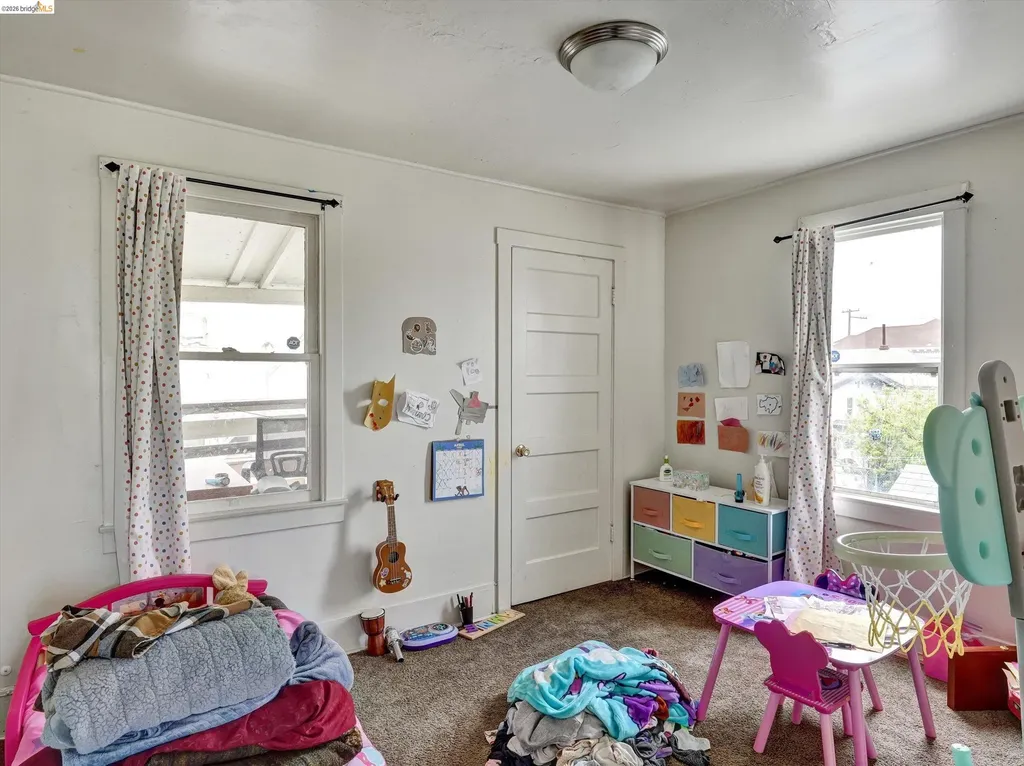820 52nd Street Oakland CA 94608