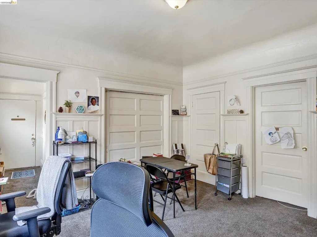 820 52nd Street Oakland CA 94608