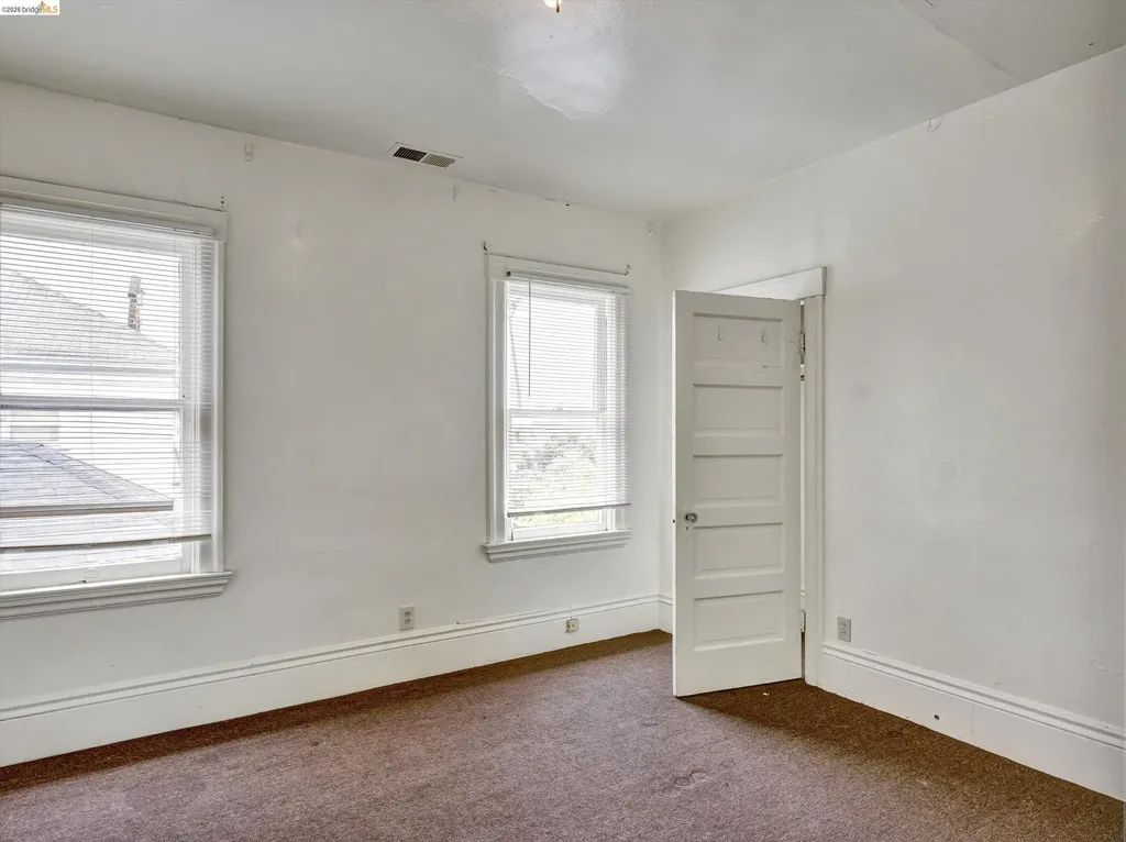 820 52nd Street Oakland CA 94608