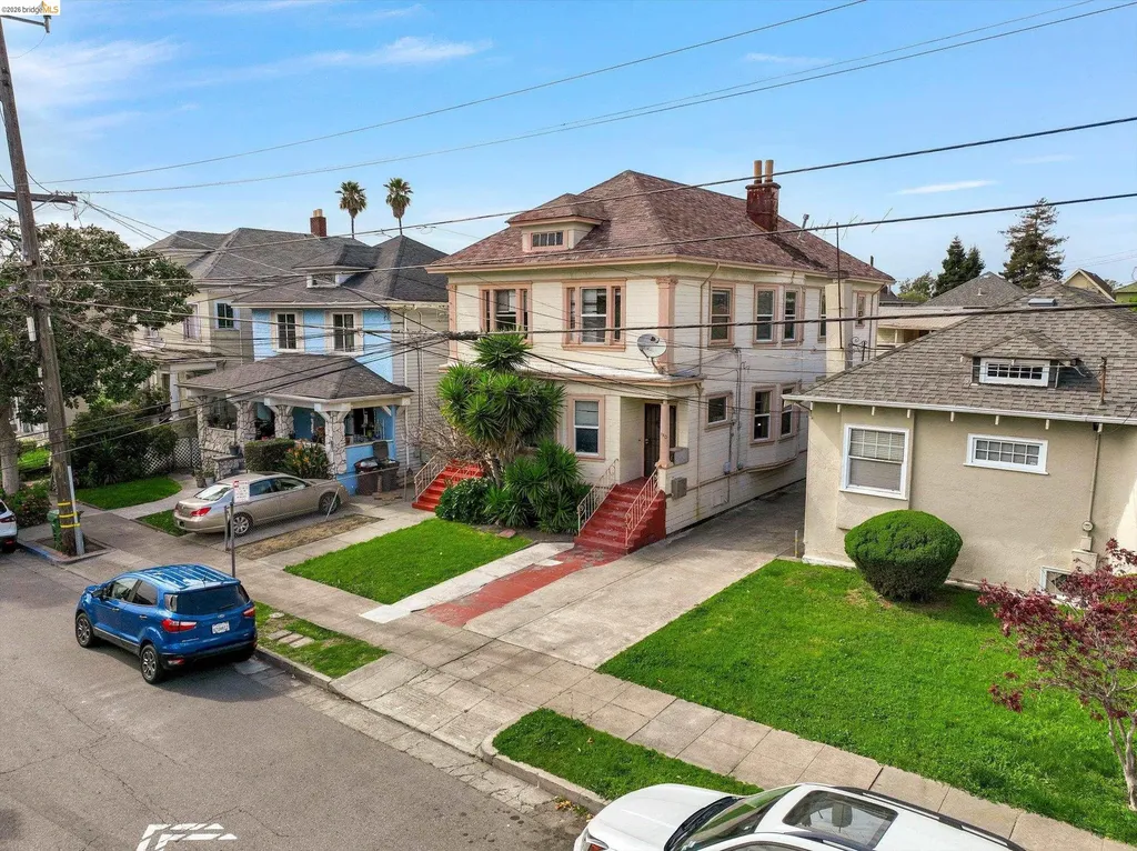 820 52nd Street Oakland CA 94608