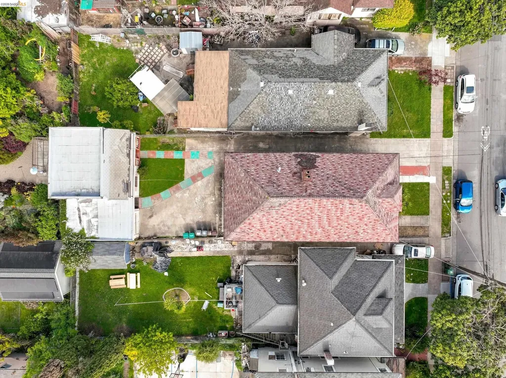 820 52nd Street Oakland CA 94608
