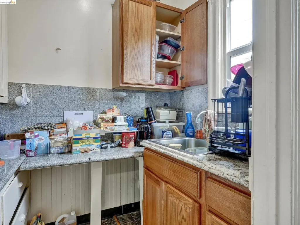 820 52nd Street Oakland CA 94608