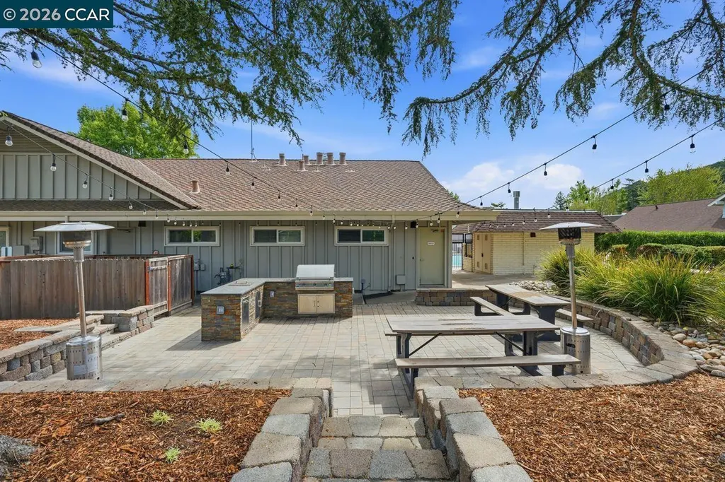 204 Miramonte Drive Moraga CA 94556